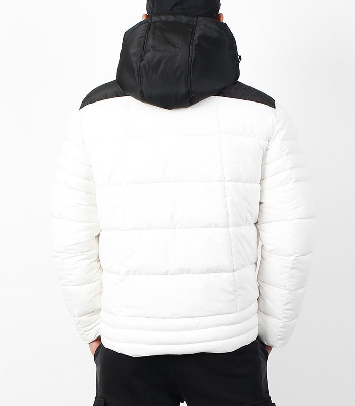 2_152Ud018svc1rh0glnl9chwi_2li0y6.jpg?type=e1920_std