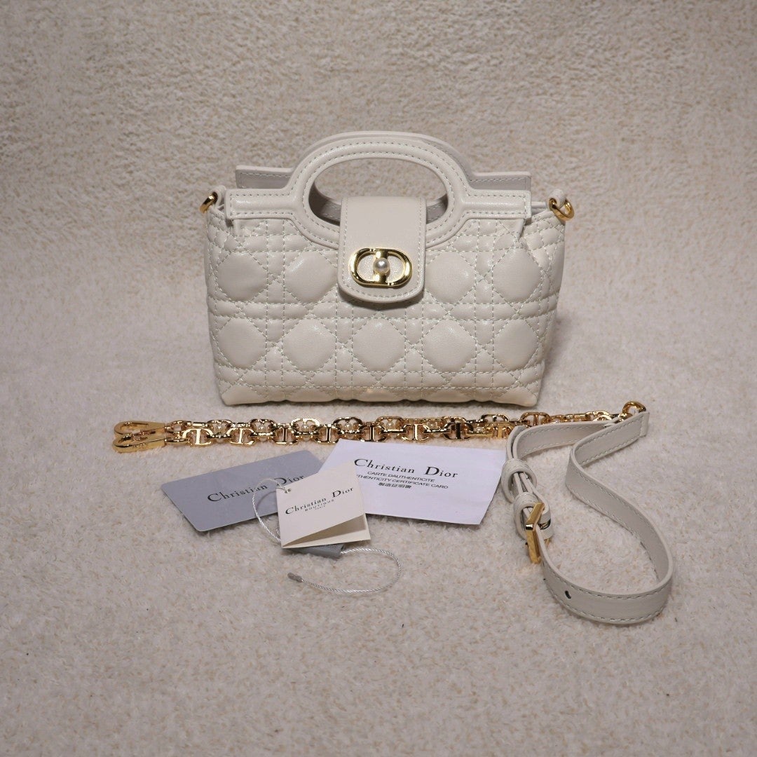 9_aj1Ud018svc943c8omysk98_haav5p.jpg 9_aj1Ud018svc943c8omysk98_haav5p.jpg