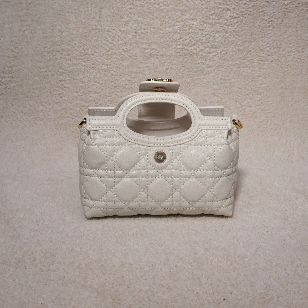 a_cj1Ud018svc1fwpnmsgsq3q6_haav5p.jpg a_cj1Ud018svc1fwpnmsgsq3q6_haav5p.jpg