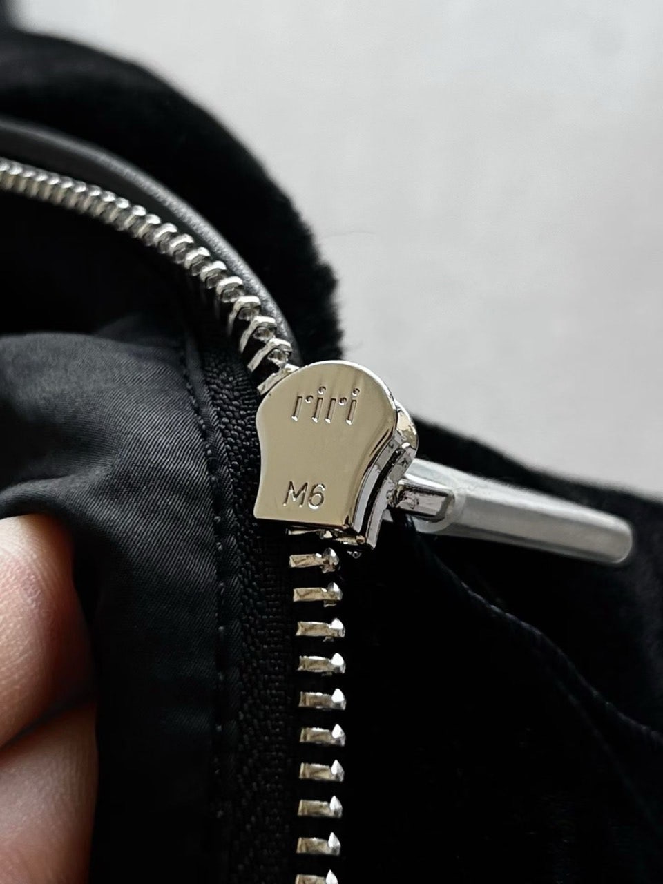 f_cc7Ud018svc1jpzl6vuh2q16_fbhe4u.jpg f_cc7Ud018svc1jpzl6vuh2q16_fbhe4u.jpg