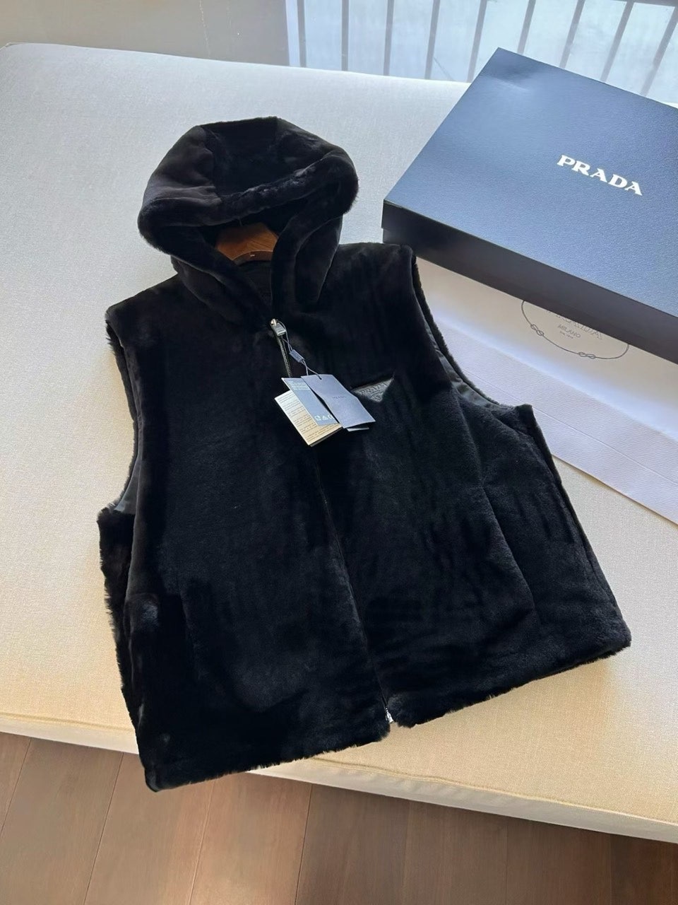 e_hc7Ud018svcffyflyk9soxs_fbhe4u.jpg e_hc7Ud018svcffyflyk9soxs_fbhe4u.jpg