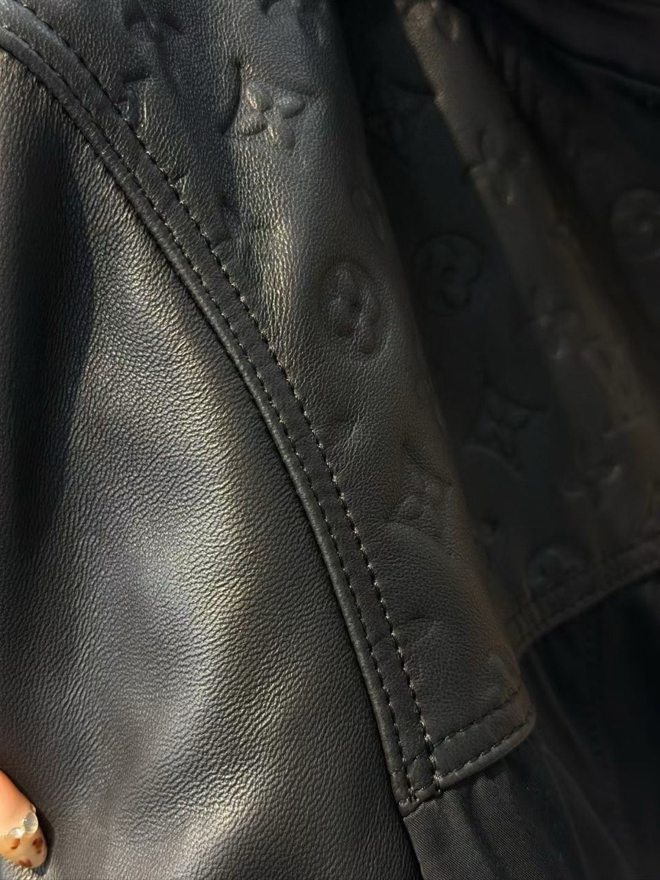 8_ic0Ud018svctdn699z1407i_fbhe4u.jpg 8_ic0Ud018svctdn699z1407i_fbhe4u.jpg