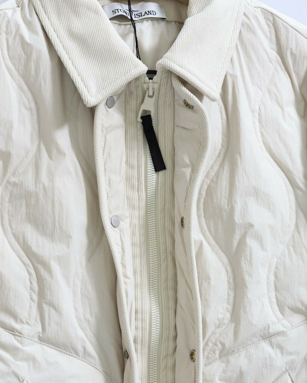 g_9ijUd018svclx4m6n3otz77_2vnt6j.jpg?type=e1920_std