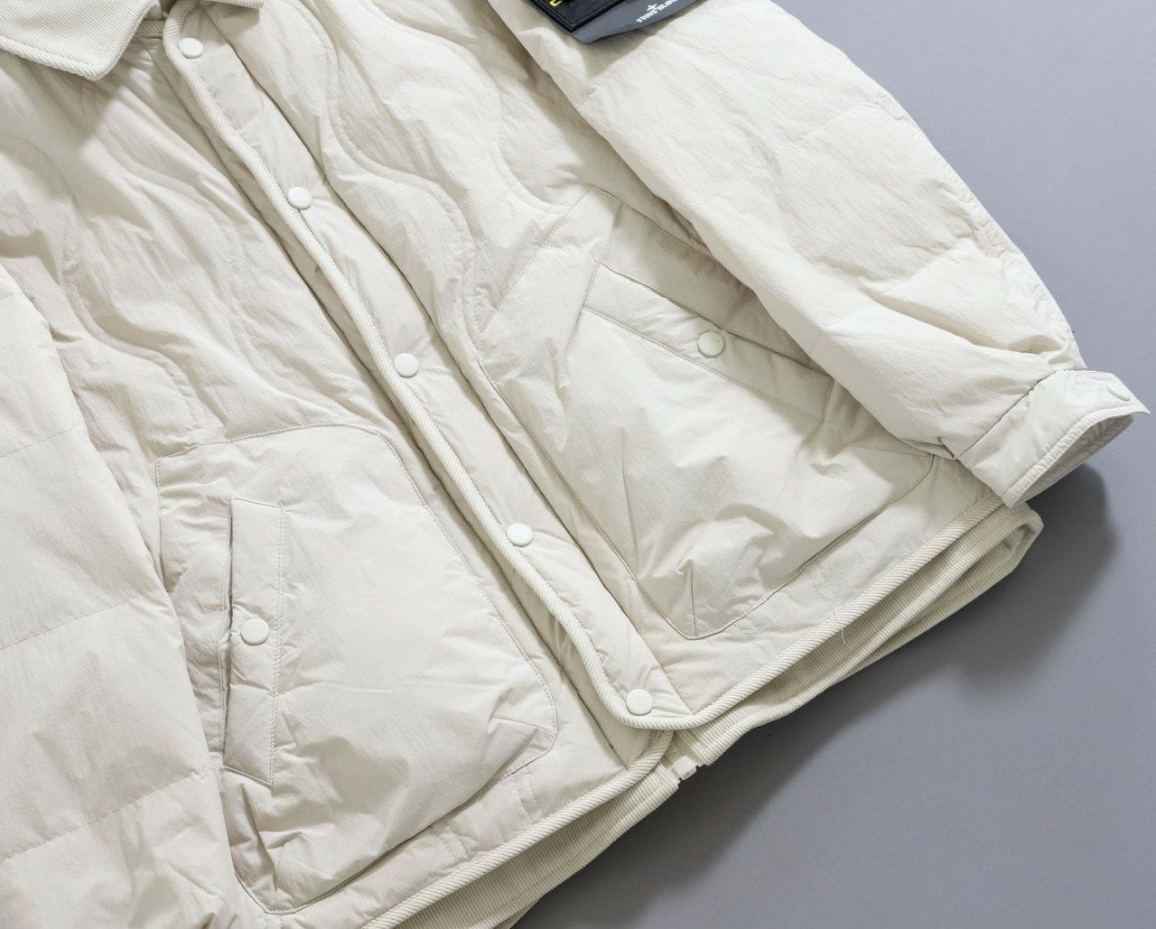 h_5ijUd018svcvin4hxm7jj7w_2vnt6j.jpg?type=e1920_std