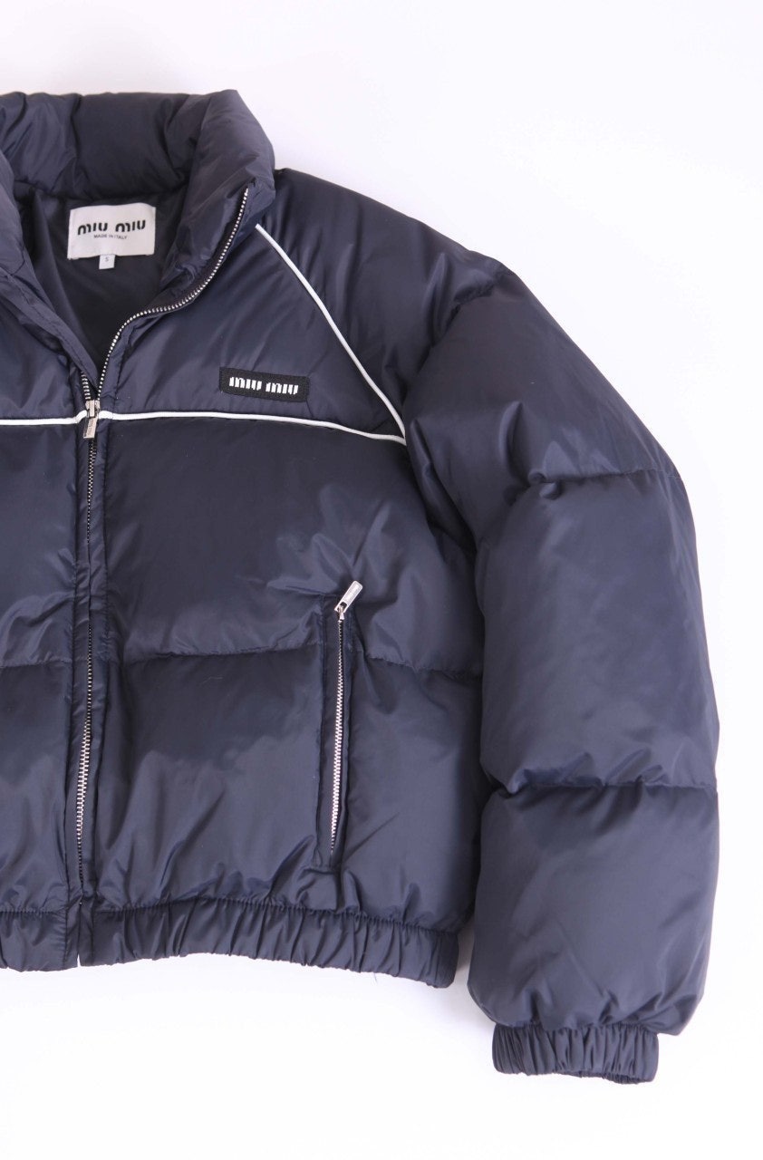 f_db4Ud018svc18s5576nphui4_4144s3.jpg f_db4Ud018svc18s5576nphui4_4144s3.jpg