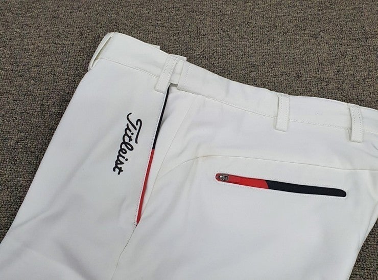 d_054Ud018svc11h5tfomqoqmo_2li0y6.jpg?type=e1920_std