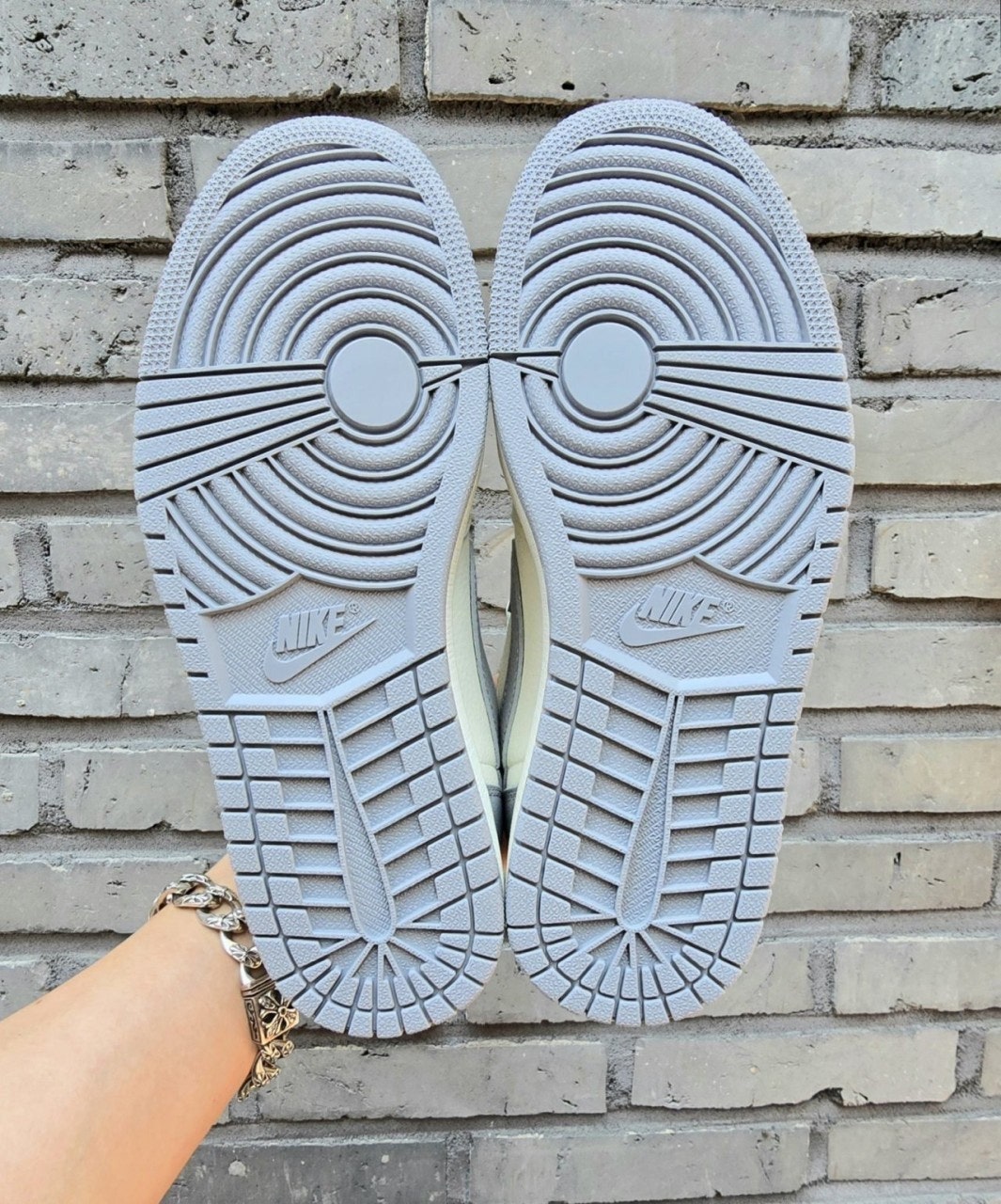 c_hi9Ud018svc8crg9py71sve_413zjm.jpg c_hi9Ud018svc8crg9py71sve_413zjm.jpg