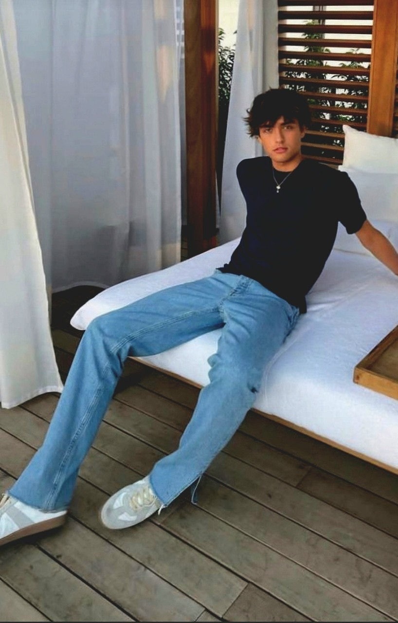 e_ei5Ud018svct5pnnibi010n_413zjm.jpg e_ei5Ud018svct5pnnibi010n_413zjm.jpg