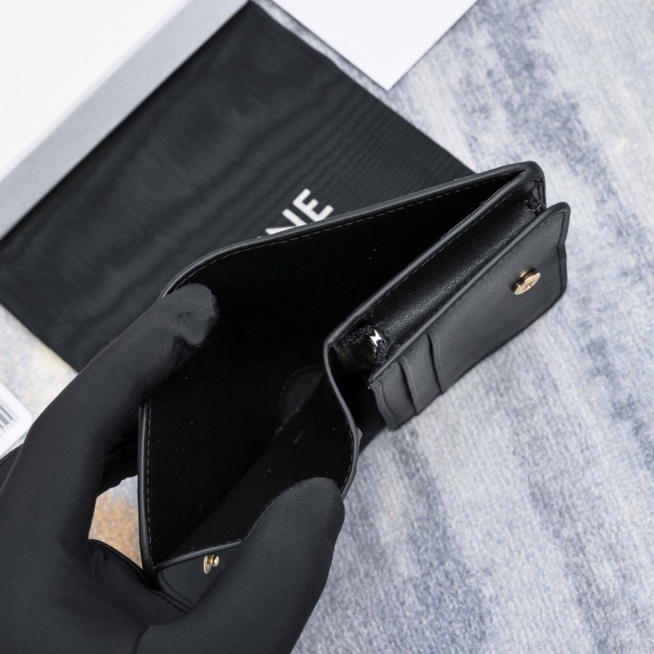 6_j6aUd018svc1obghk800149l_eg68cv.jpg?type=e1920_std