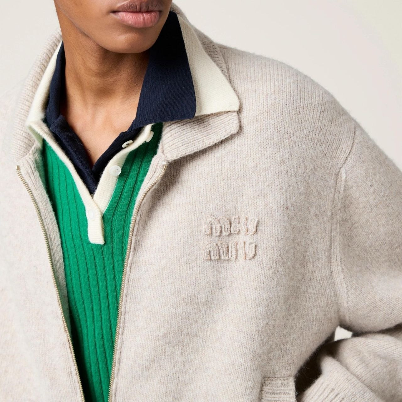 b_064Ud018svc1hjsx5lci6nm2_uebtiq.jpg b_064Ud018svc1hjsx5lci6nm2_uebtiq.jpg