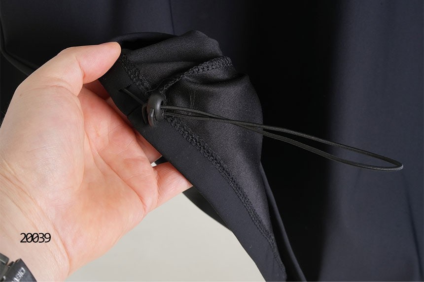 j_bf1Ud018svc1euylxva7uj2o_x5e342.jpg?type=e1920_std