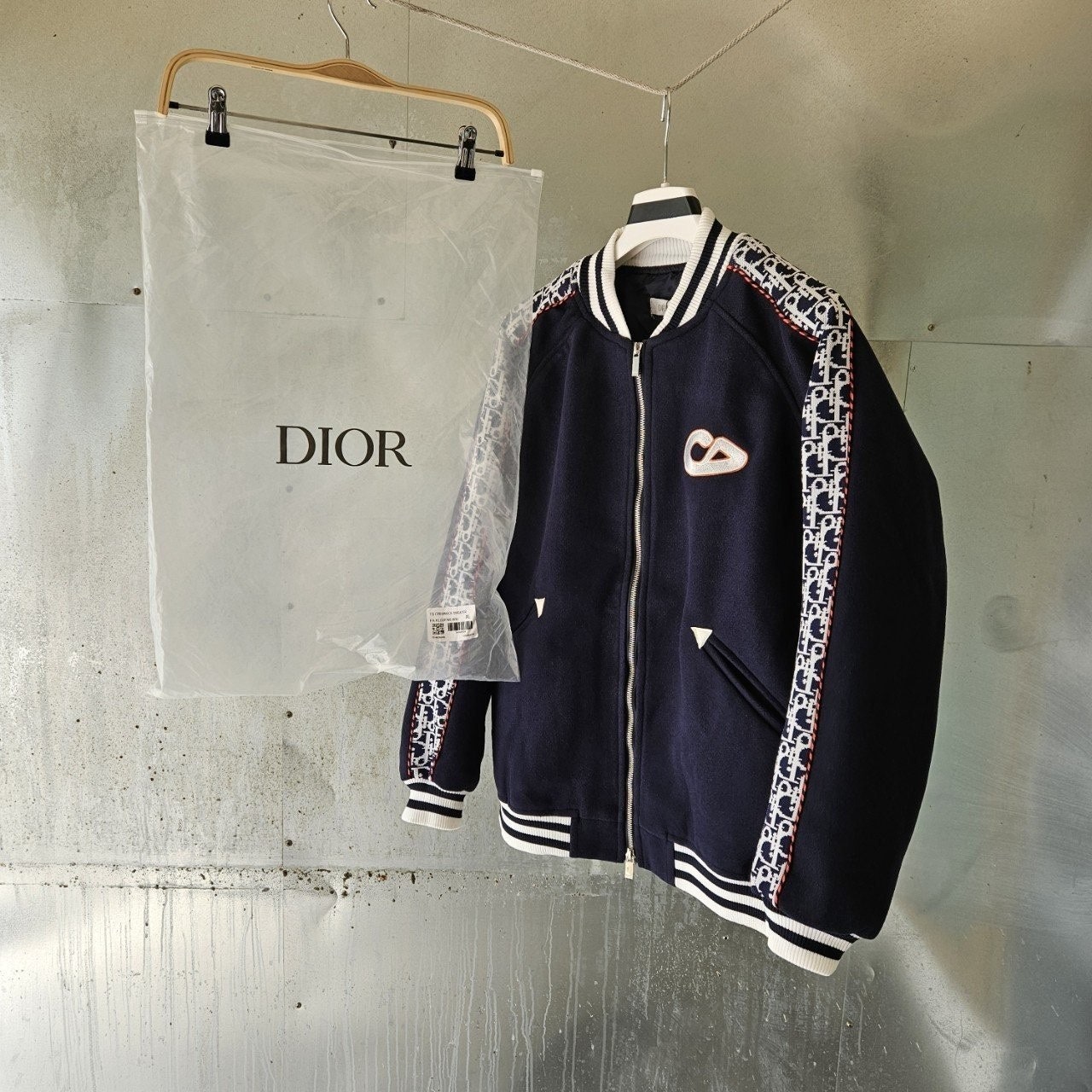 1_bdeUd018svcaulo8gyxwl2y_48xg9.jpg 1_bdeUd018svcaulo8gyxwl2y_48xg9.jpg