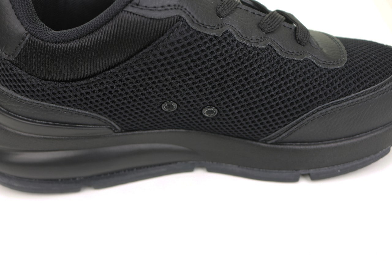 9_468Ud018svc931mz8gh0ro9_31en2j.jpg?type=e1920_std