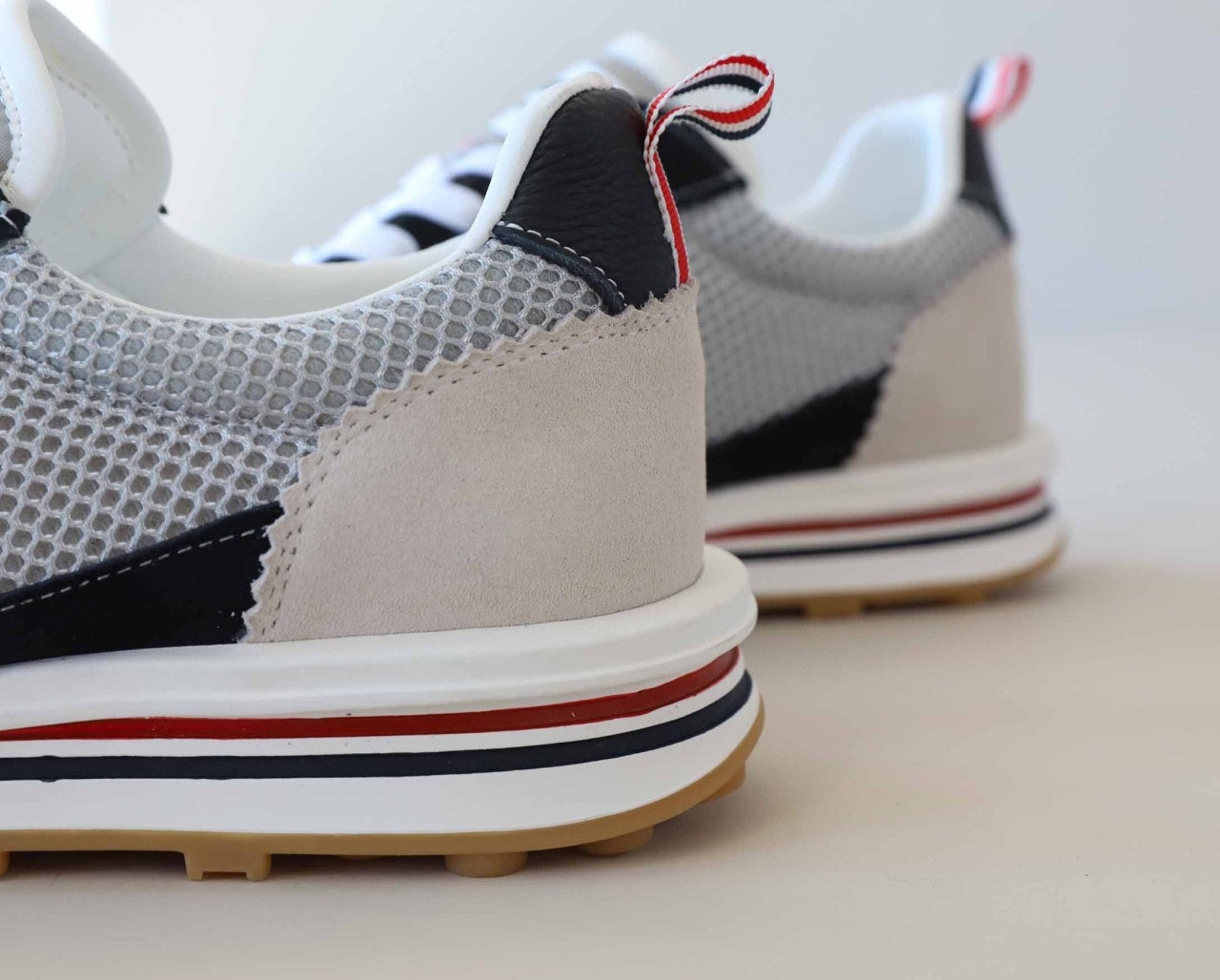 b_7fhUd018svc1m73bjkt51e71_g9hfyp.jpg?type=e1920_std