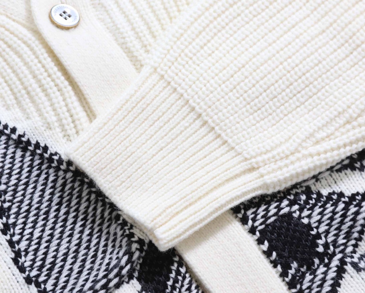 c_4g2Ud018svcs77i1524hbkr_ew4xzd.jpg?type=e1920_std