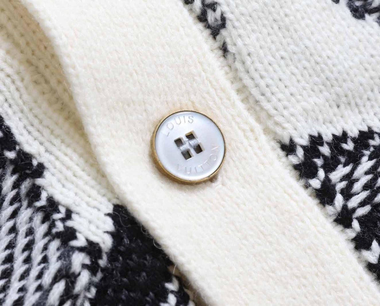 c_2g2Ud018svczk1u4aziw66u_ew4xzd.jpg?type=e1920_std