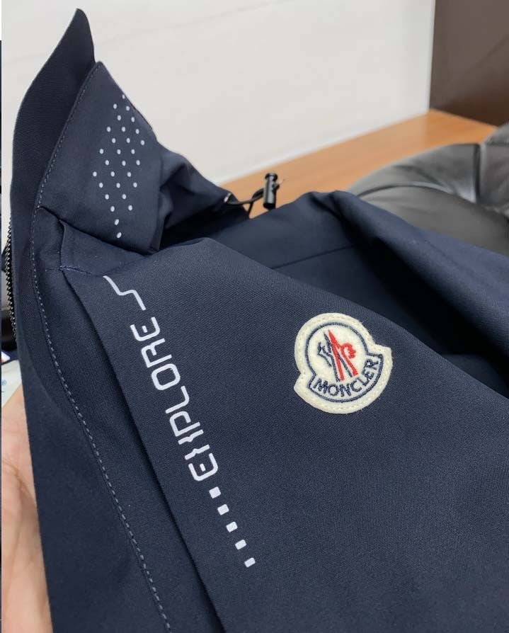 7_feeUd018svc1h9alek67xage_g9hfyp.jpg?type=e1920_std