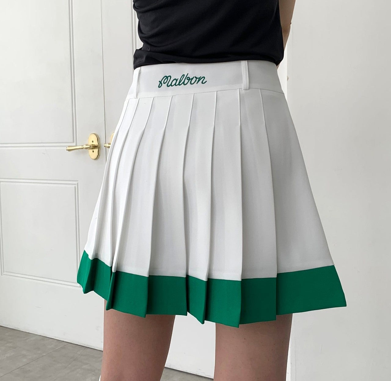 f_862Ud018svc1hoz39r6zn721_2li0y6.jpg?type=e1920_std