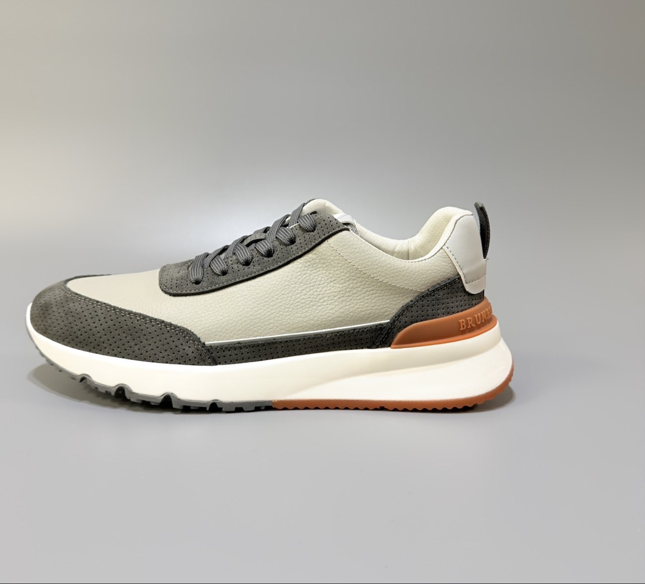 5_709Ud018svc1v51dljaqsutf_30uyz0.jpg?type=e1920_std