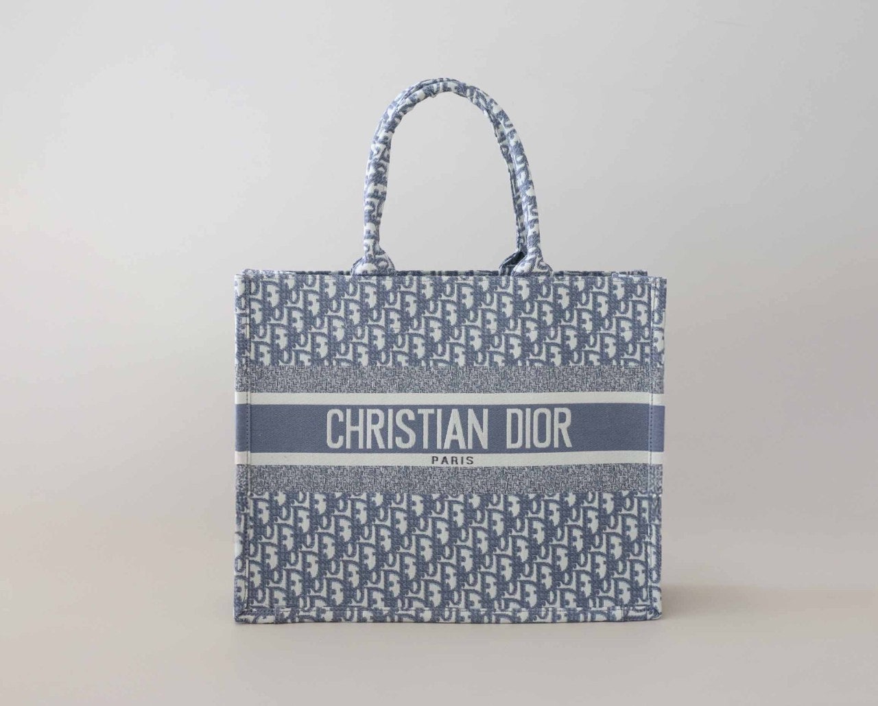 0_i1jUd018svc1n74mbvoexixv_g9hfyp.jpg?type=e1920_std