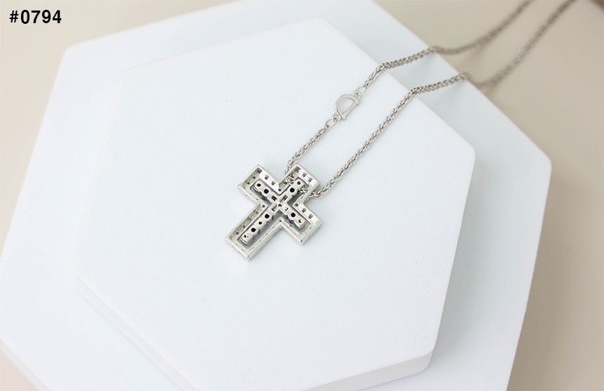 c_h7eUd018svc1vxisopqfhs2z_fshgo5.jpg?type=e1920_std