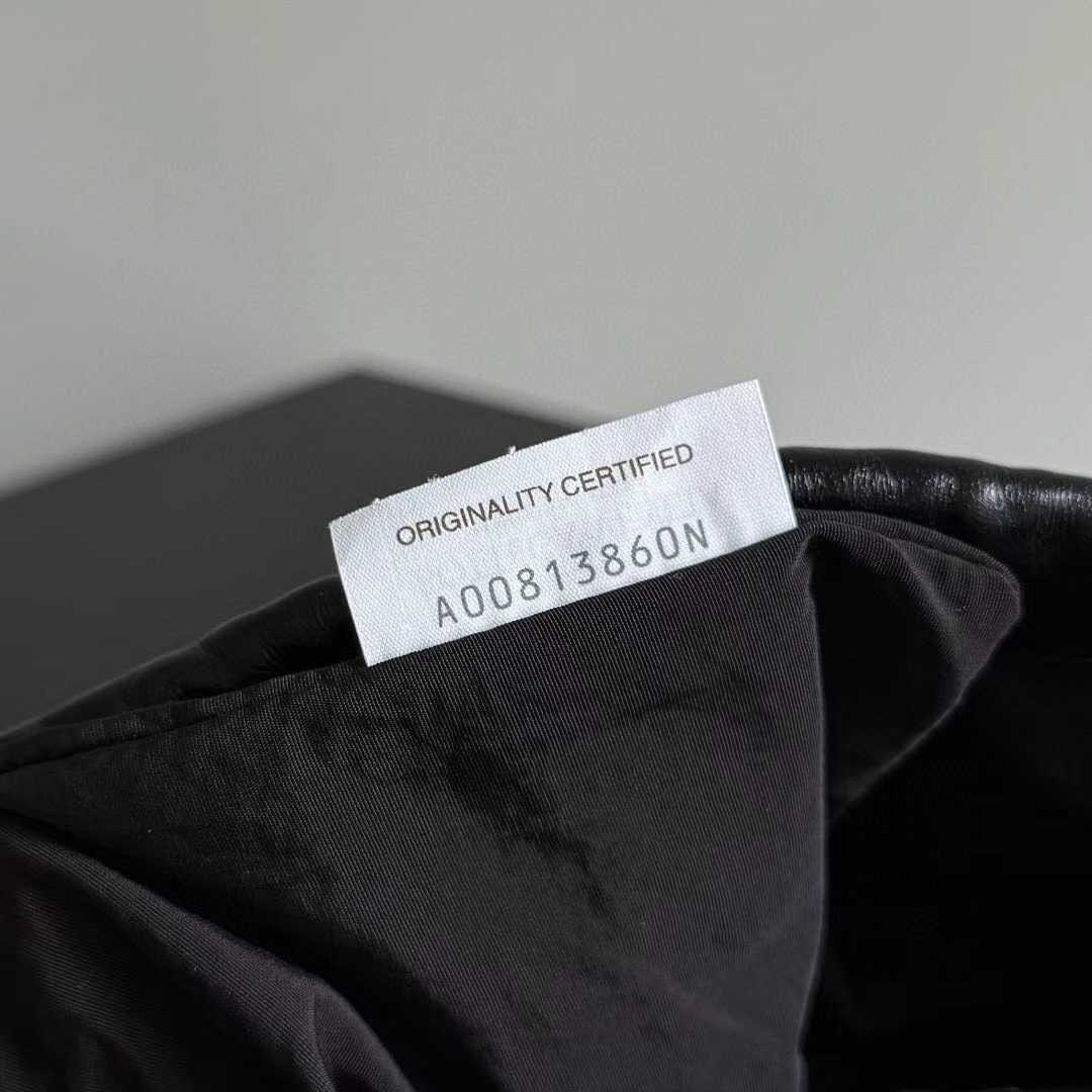 e_1a0Ud018svcx8g1fevy91v1_snwgnf.jpg e_1a0Ud018svcx8g1fevy91v1_snwgnf.jpg