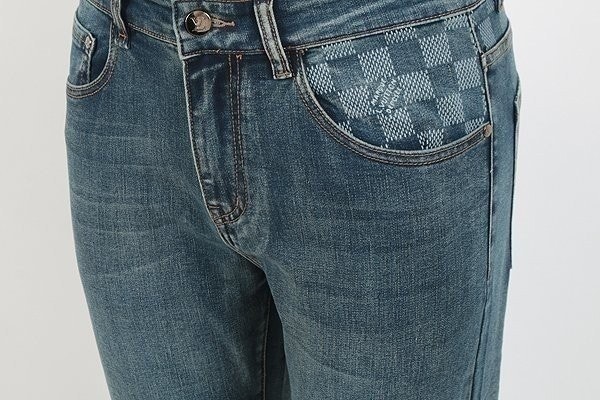 h_4diUd018svc1npwat532g90e_4144s3.jpg h_4diUd018svc1npwat532g90e_4144s3.jpg