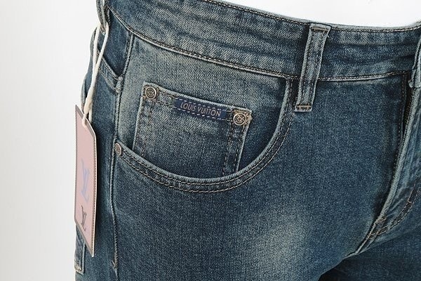 b_adjUd018svc131xyreyhbh1z_4144s3.jpg b_adjUd018svc131xyreyhbh1z_4144s3.jpg