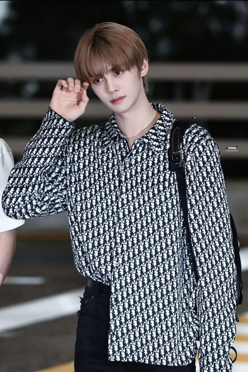 3_8ecUd018svc1rhljdijoidw8_4144s3.jpg 3_8ecUd018svc1rhljdijoidw8_4144s3.jpg