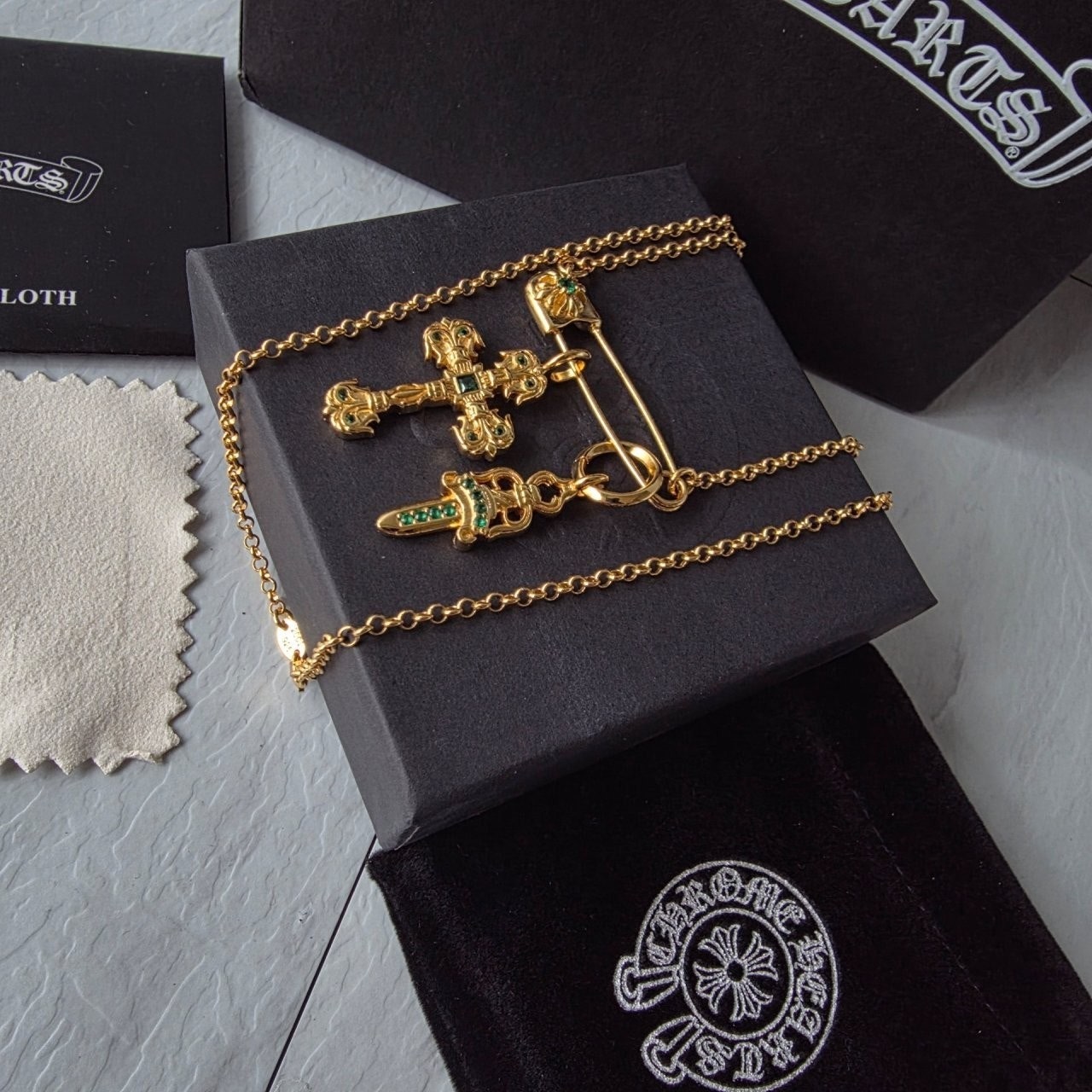 3_0ibUd018svcqwxi38ne8cfg_413zjm.jpg 3_0ibUd018svcqwxi38ne8cfg_413zjm.jpg