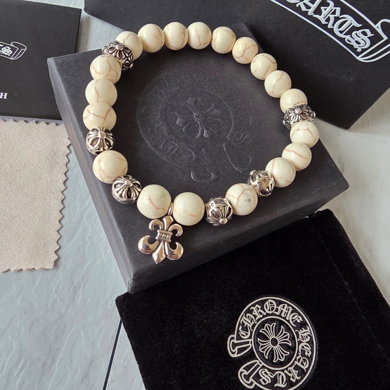 2_aieUd018svc2eih9l91qdnz_413zjm.jpg 2_aieUd018svc2eih9l91qdnz_413zjm.jpg