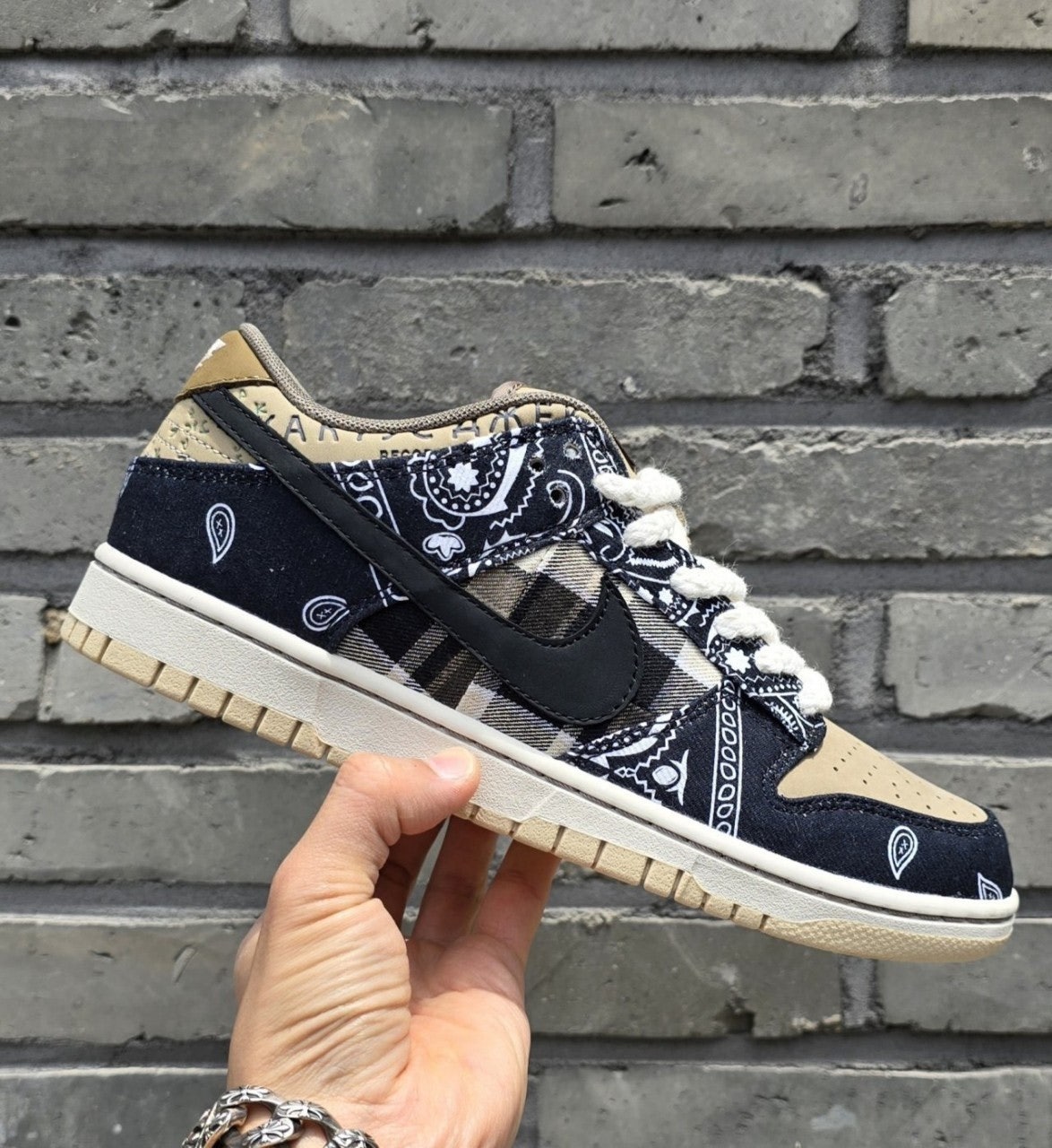 0_1i6Ud018svcx30rdj82yyvz_413zjm.jpg 0_1i6Ud018svcx30rdj82yyvz_413zjm.jpg