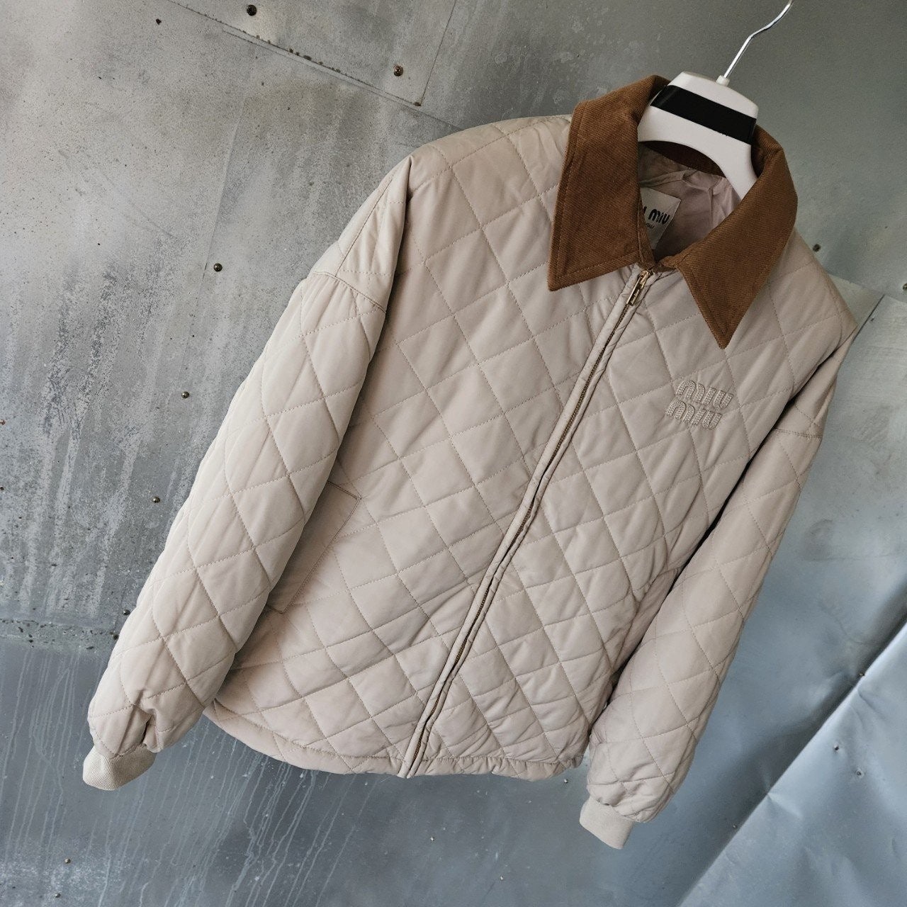 0_418Ud018svcr1zxxnw8tm18_4144s3.jpg 0_418Ud018svcr1zxxnw8tm18_4144s3.jpg