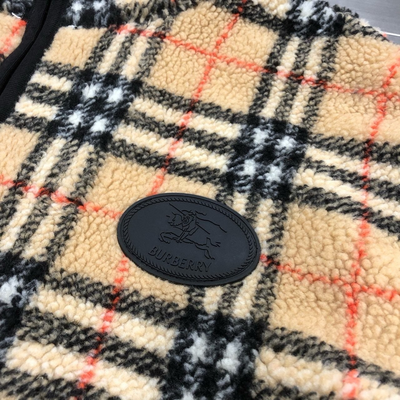 b_619Ud018svc1wfzdsxv91mfm_4144s3.jpg b_619Ud018svc1wfzdsxv91mfm_4144s3.jpg