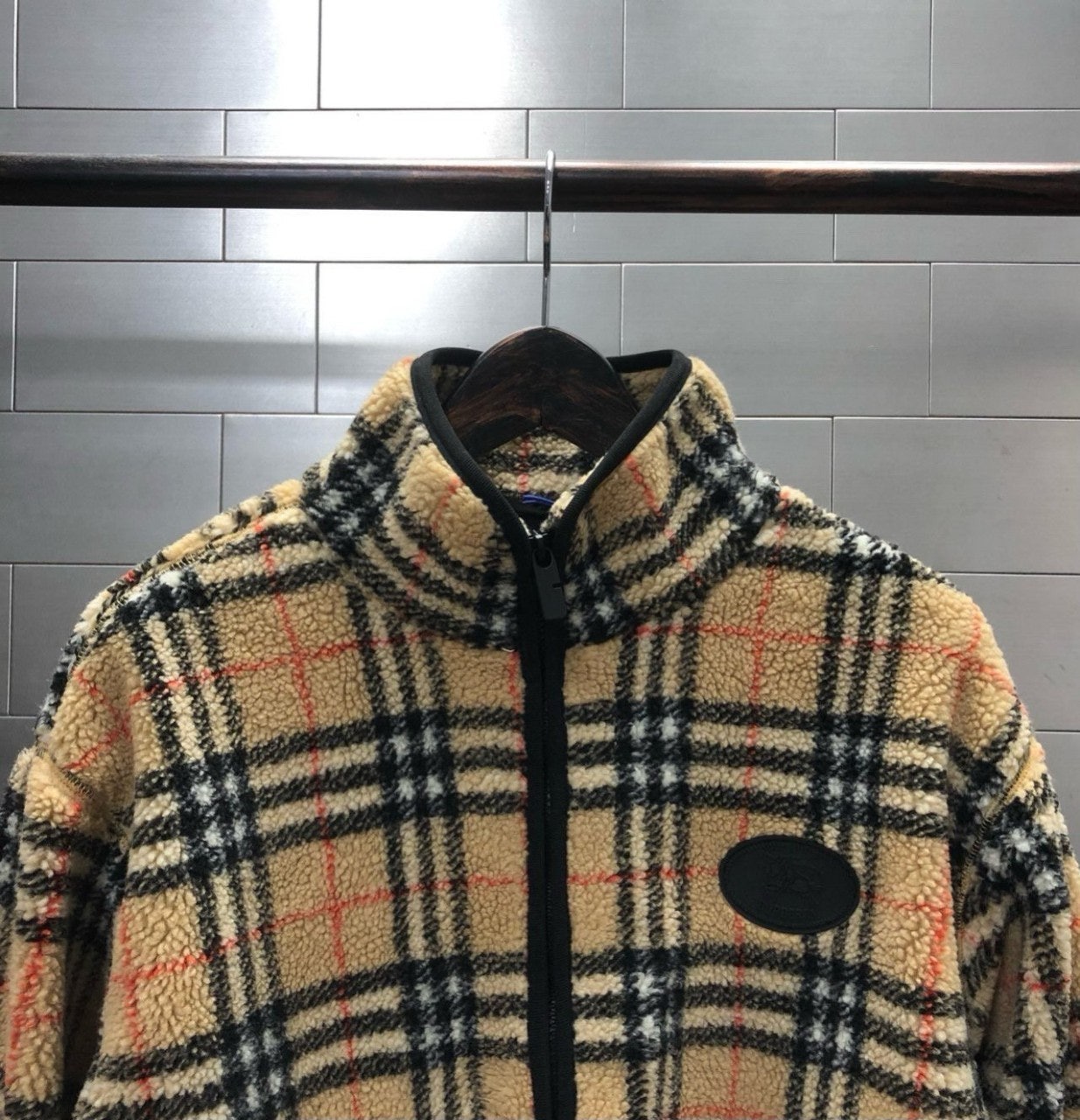 b_019Ud018svcpcmzvjssazmp_4144s3.jpg b_019Ud018svcpcmzvjssazmp_4144s3.jpg