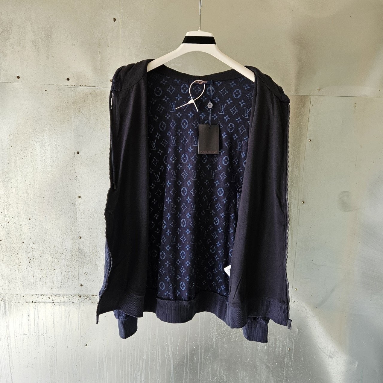 c_112Ud018svc1690qgjg4fxcd_4144s3.jpg c_112Ud018svc1690qgjg4fxcd_4144s3.jpg