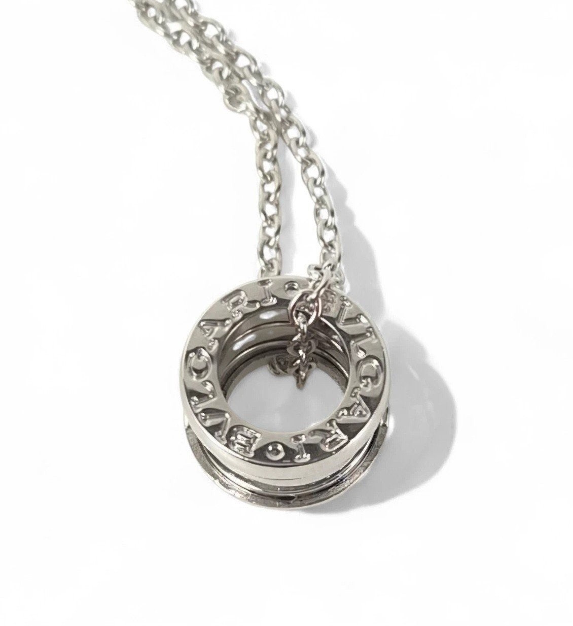 a_8djUd018svchcn2h5jifsww_413zjm.jpg a_8djUd018svchcn2h5jifsww_413zjm.jpg