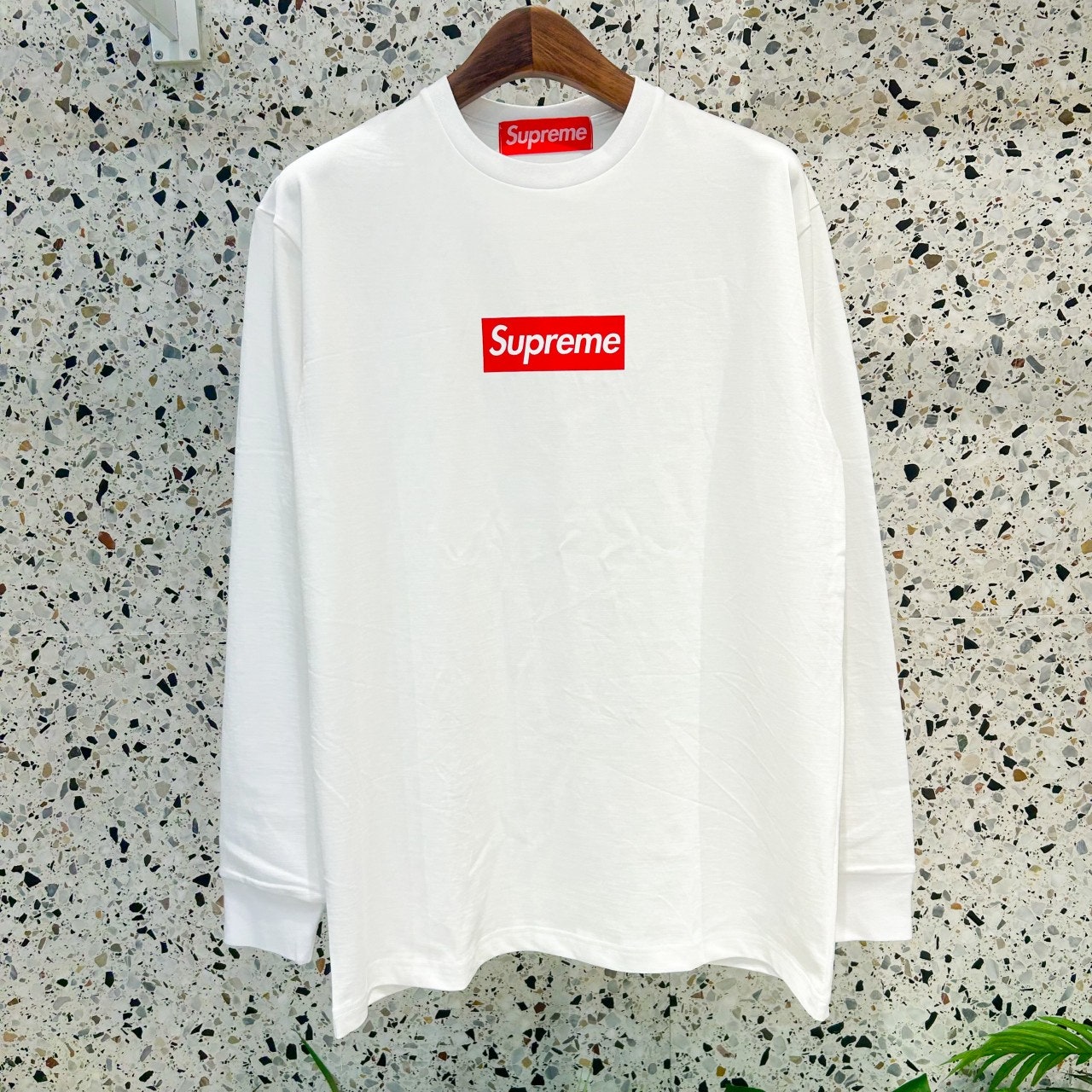 e_20gUd018svc6jnt21pq4oaw_txy07i.jpg e_20gUd018svc6jnt21pq4oaw_txy07i.jpg