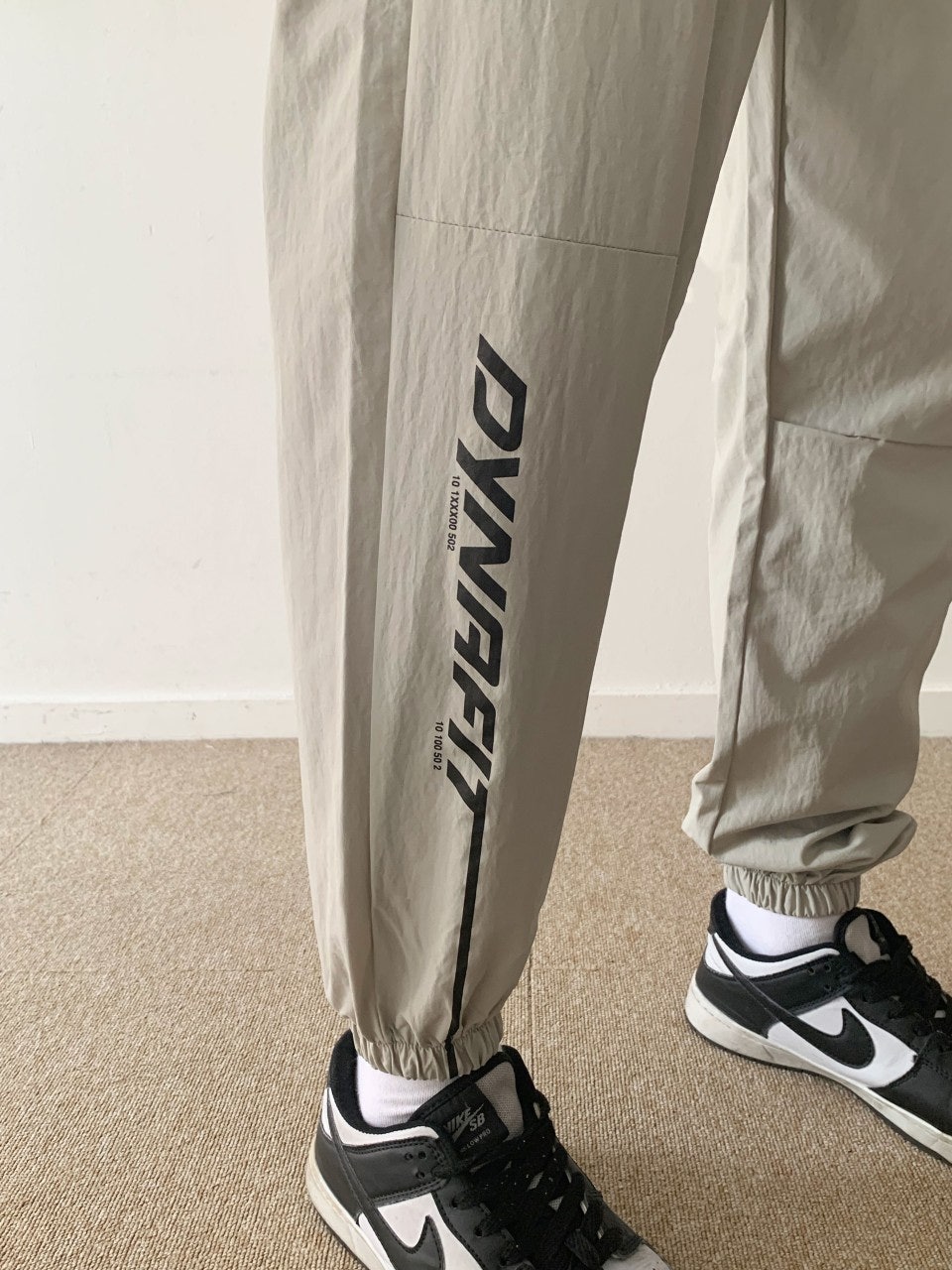 i_b98Ud018svcmakxax7b1uun_2li0y6.jpg?type=e1920_std