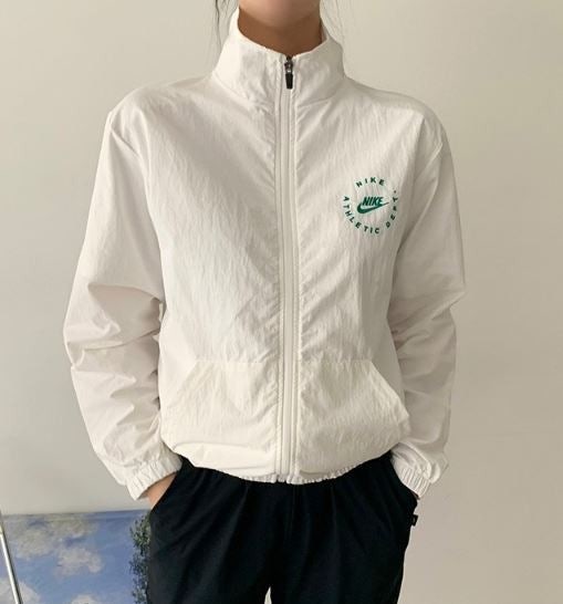 c_79aUd018svc1en2wblad3p1t_2li0y6.jpg?type=e1920_std