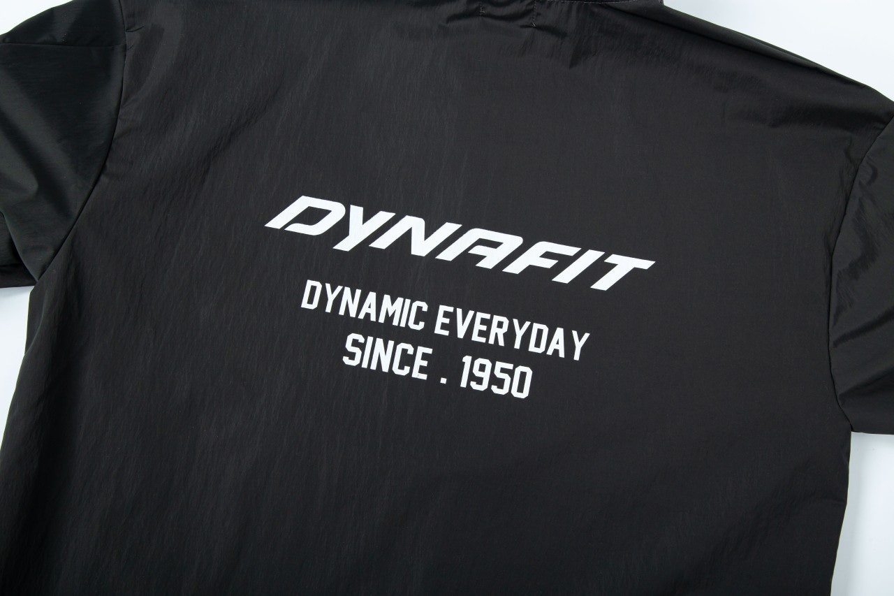 2_b99Ud018svc1pxeac2m1hfpg_2li0y6.jpg?type=e1920_std