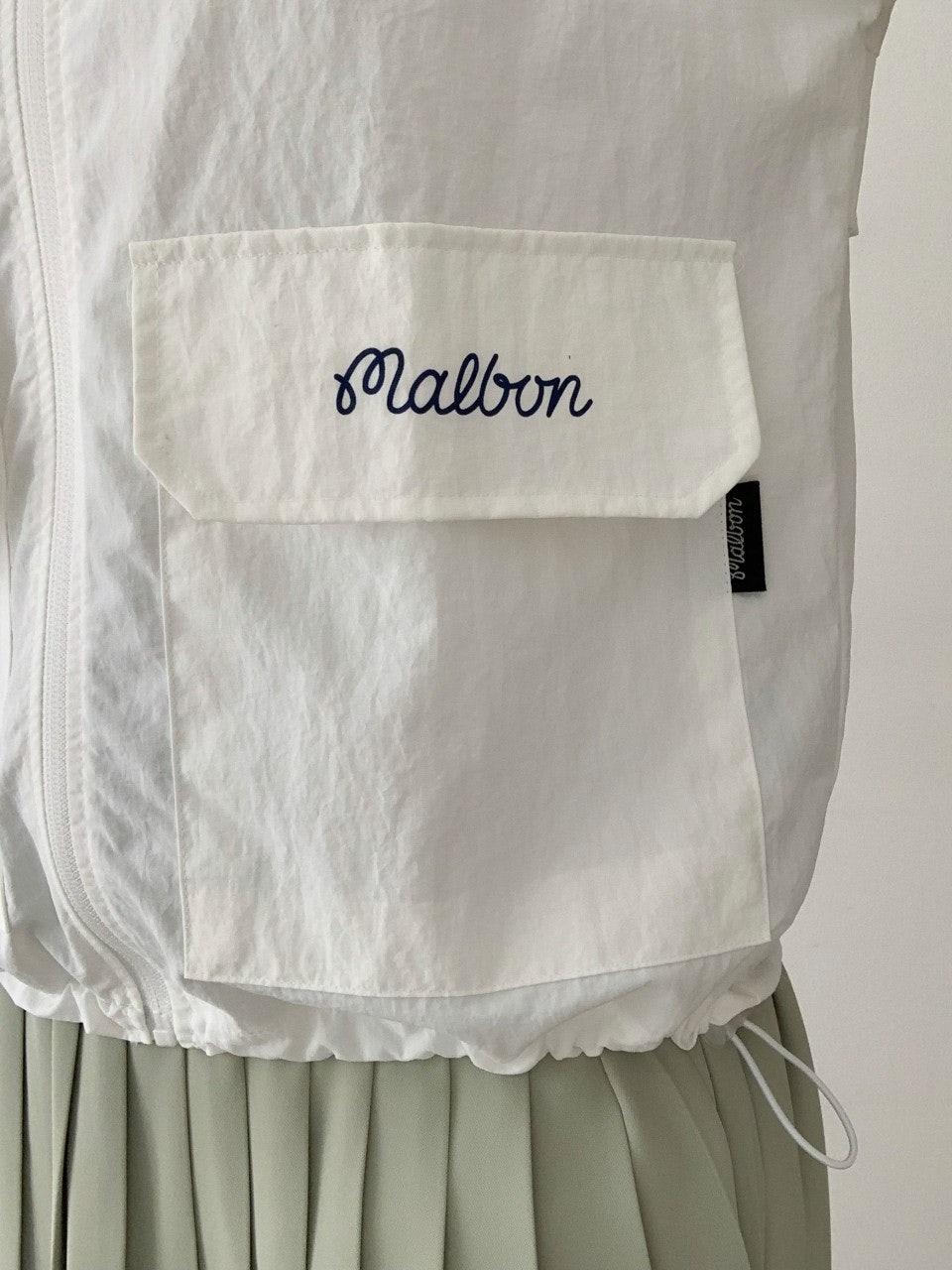 3_d9aUd018svc1bg907mgvaf5k_2li0y6.jpg?type=e1920_std