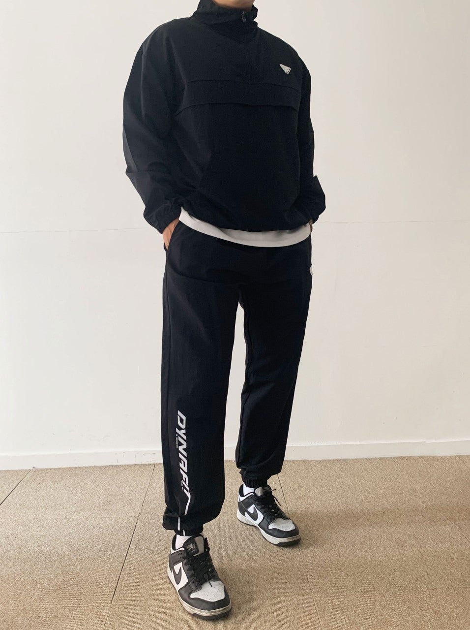 j_798Ud018svc12z5i4uegdsku_2li0y6.jpg?type=e1920_std