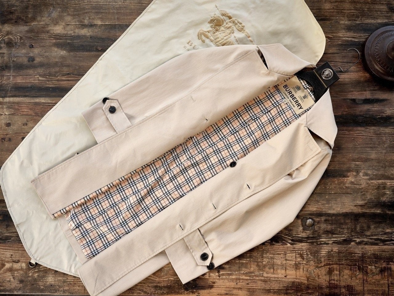 h_jjcUd018svcptvpanoqnax3_uebtiq.jpg h_jjcUd018svcptvpanoqnax3_uebtiq.jpg