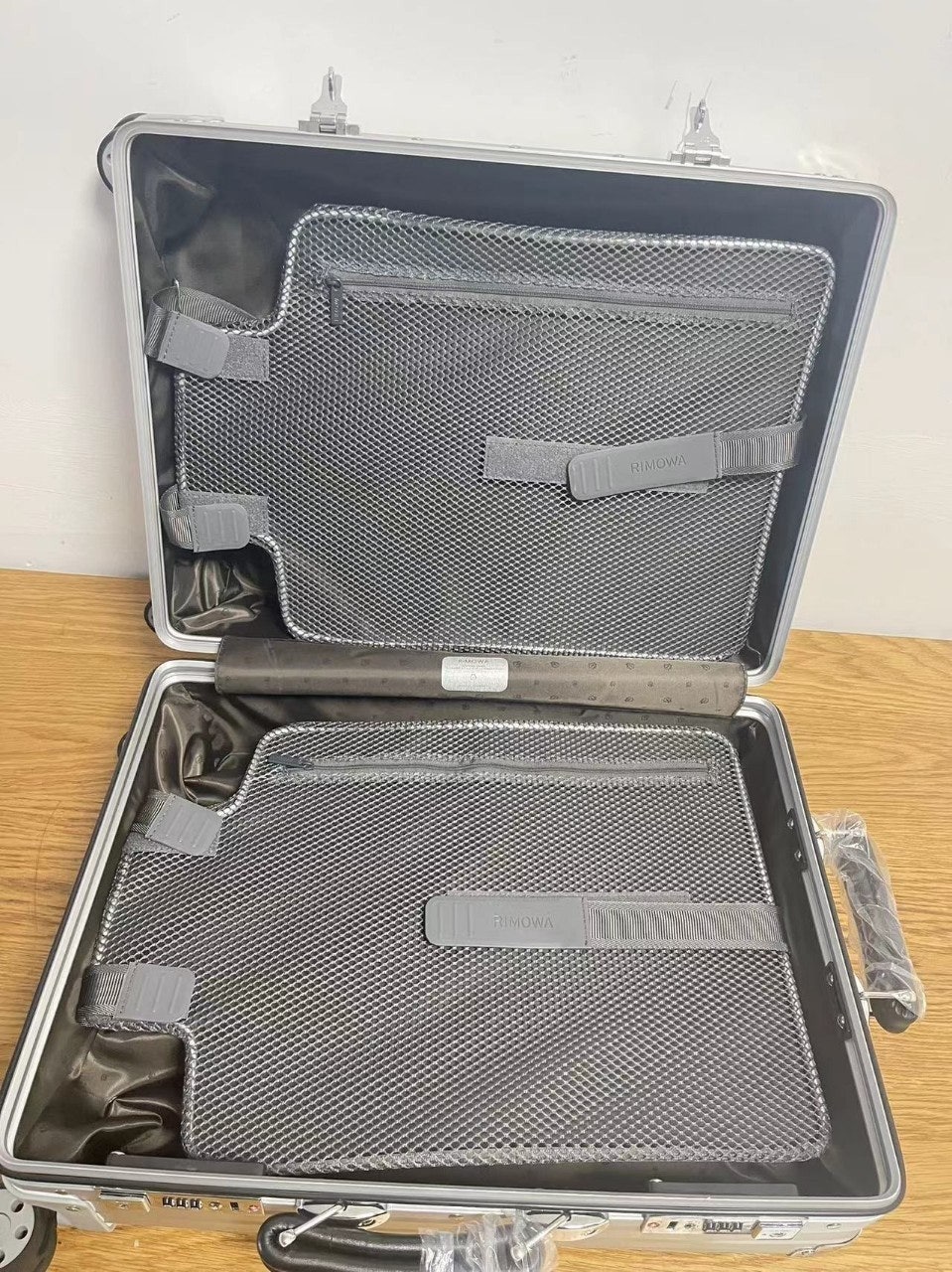 e_1h6Ud018svc1fwilz475qua1_uebtiq.jpg e_1h6Ud018svc1fwilz475qua1_uebtiq.jpg