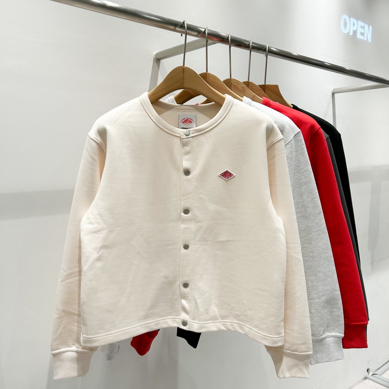 i_abcUd018svc1ca7t3jazirkz_ufjcyw.jpg i_abcUd018svc1ca7t3jazirkz_ufjcyw.jpg