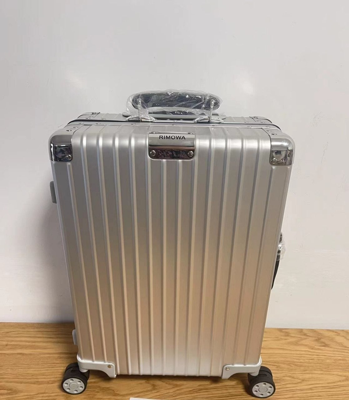 1_12bUd018svc1sshgsojhd4sd_a7ff1p.jpg 1_12bUd018svc1sshgsojhd4sd_a7ff1p.jpg