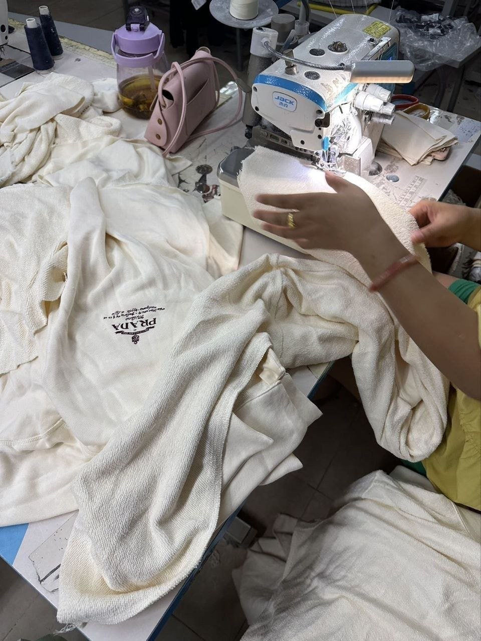 3_f4dUd018svc1kush2r3dwbeh_4144s3.jpg 3_f4dUd018svc1kush2r3dwbeh_4144s3.jpg