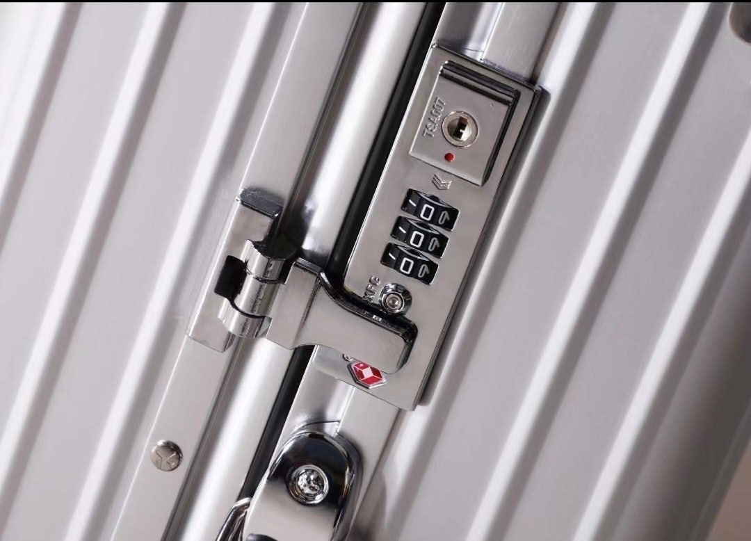 0_72bUd018svc15uko5hmml35m_a7ff1p.jpg 0_72bUd018svc15uko5hmml35m_a7ff1p.jpg