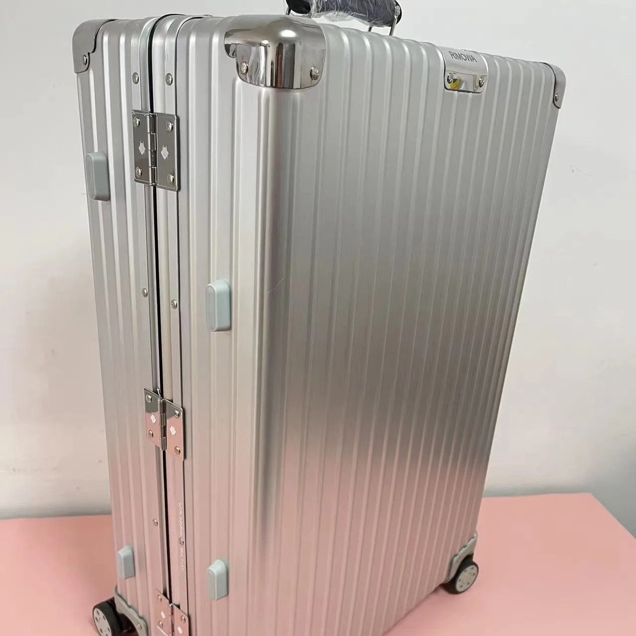 9_b2bUd018svcb5rf5wr6s20o_a7ff1p.jpg 9_b2bUd018svcb5rf5wr6s20o_a7ff1p.jpg